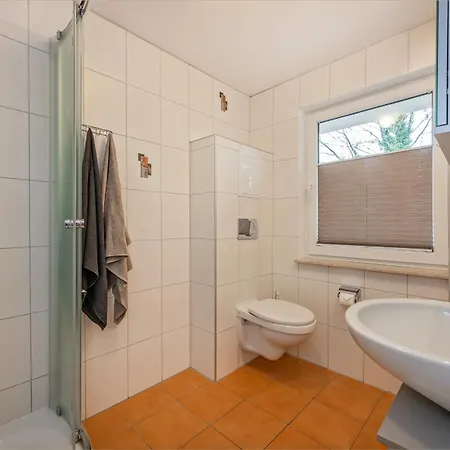 Apartment Tema 16