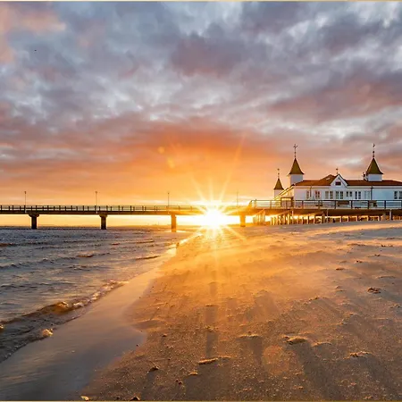 Tema 16 Apartamento *